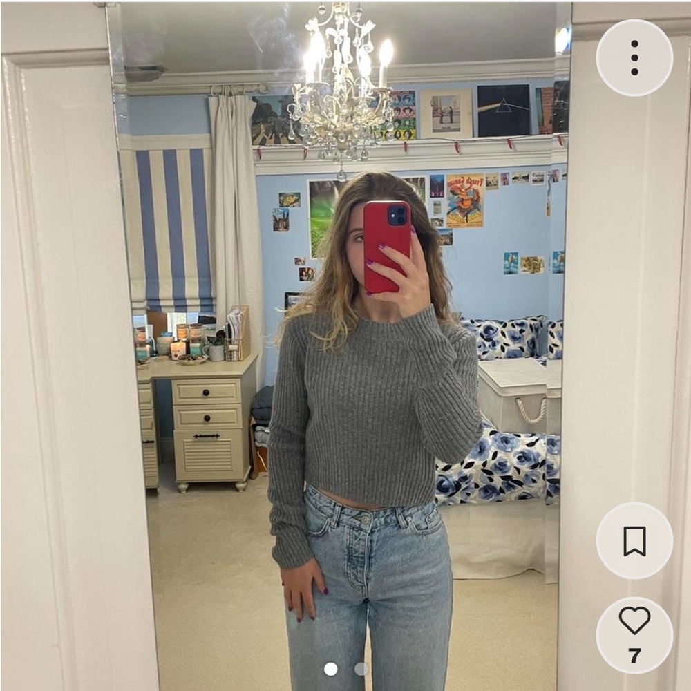 Brandy Melville Gray Crew Neck Sweater Relaxed Fit